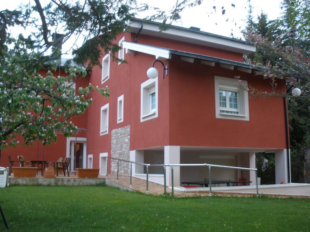 Hotel Chalet Puigdefabregas Χάκα Εξωτερικό φωτογραφία