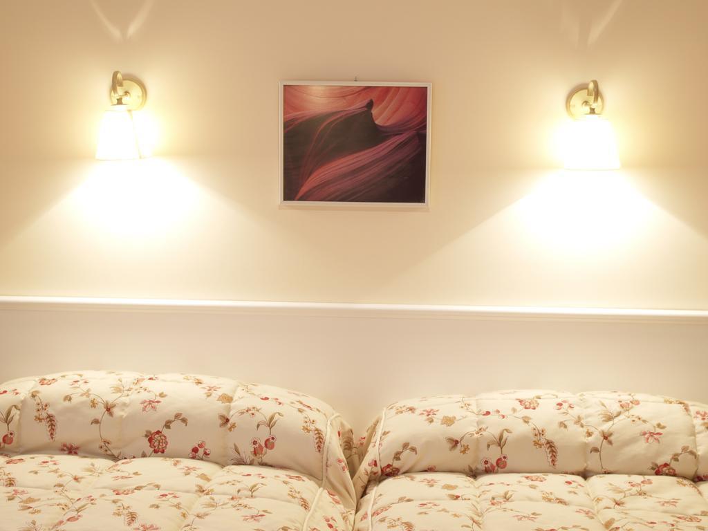 Hotel Chalet Puigdefabregas Χάκα Δωμάτιο φωτογραφία