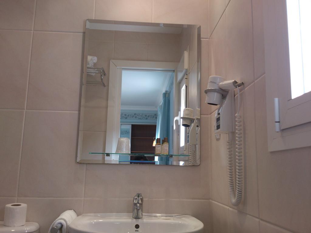 Hotel Chalet Puigdefabregas Χάκα Δωμάτιο φωτογραφία