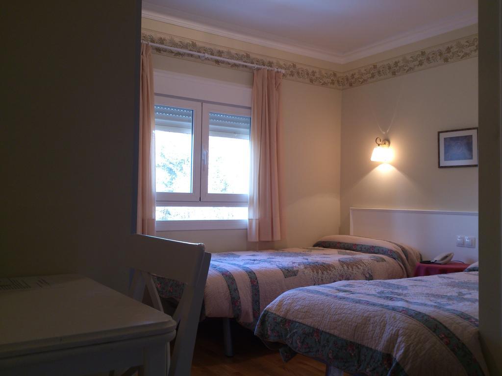 Hotel Chalet Puigdefabregas Χάκα Δωμάτιο φωτογραφία