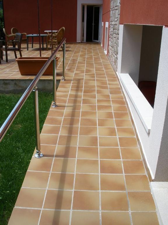 Hotel Chalet Puigdefabregas Χάκα Εξωτερικό φωτογραφία
